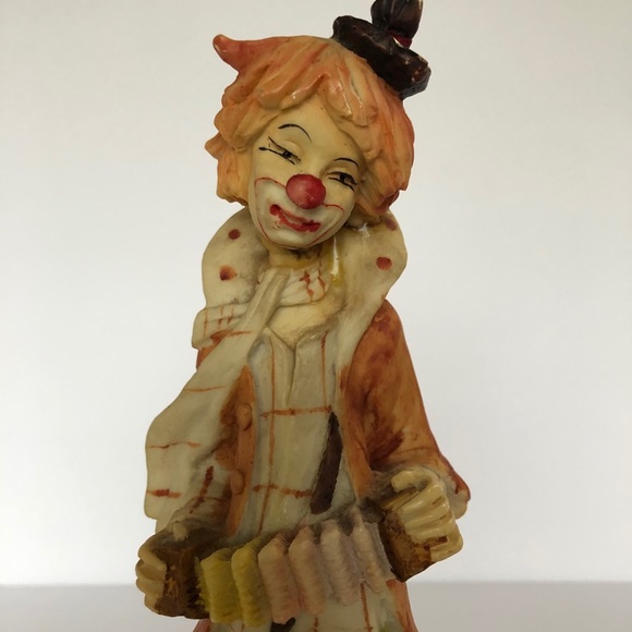 ARNART Clown Pucci playing Squeeze box 10” inch - Picture 3 of 7